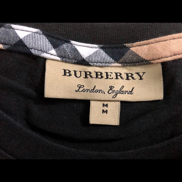 🔥🔥SOLD🔥🔥Authentic Burberry T-shirt - Picture 5 of 10
